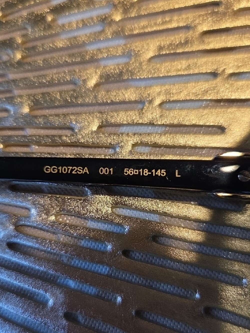 Gucci Black Women's Square Sunglasses with Gold Accents - Picture 6 of 9